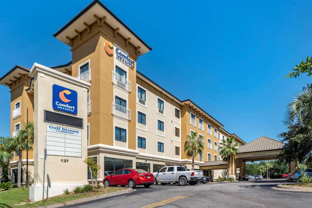 Comfort Inn & Suites Fort Walton Beach Main image 1